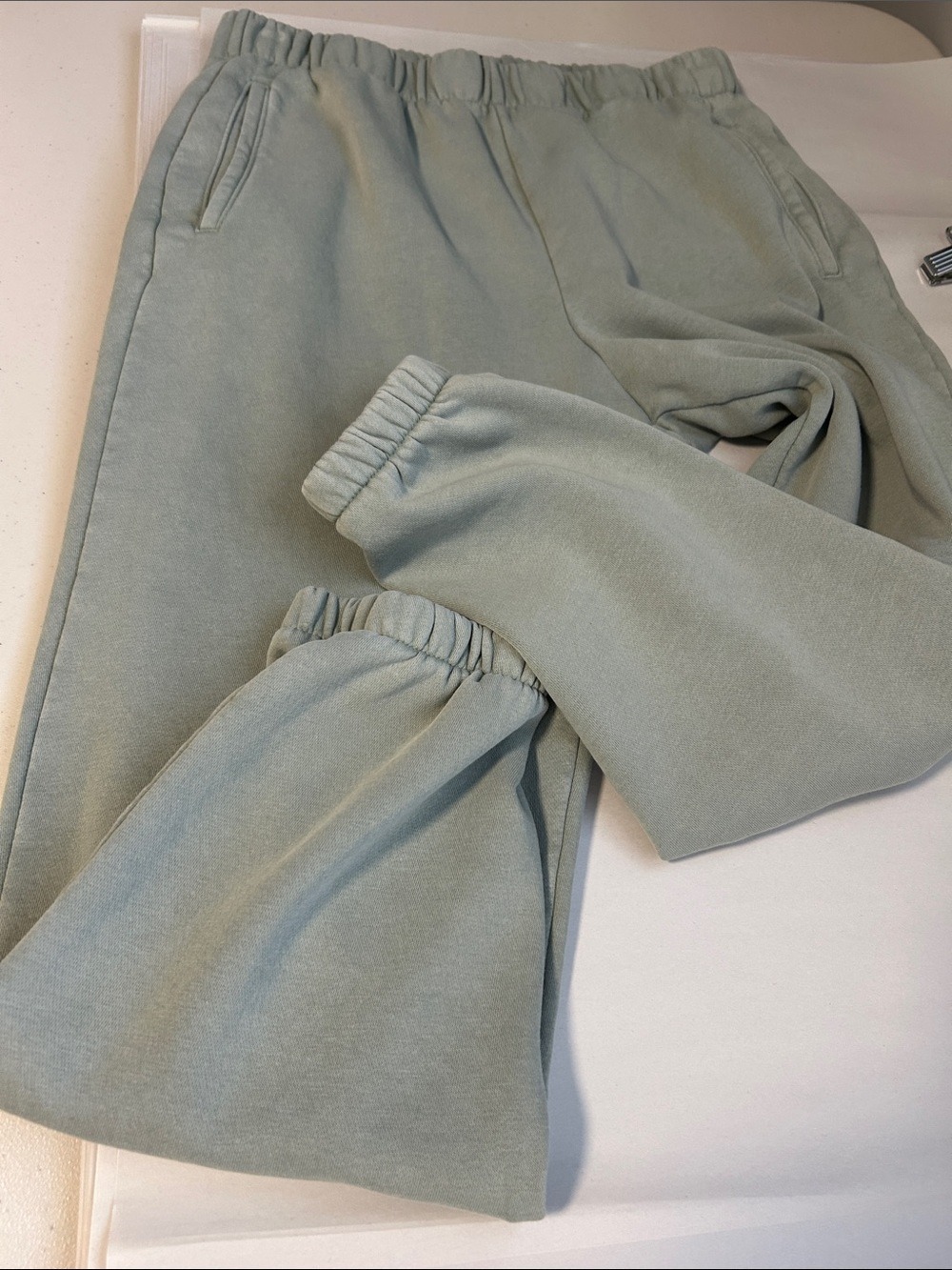 Gap Crewneck Sweatshirt and Joggers Set - Picture 13 of 14